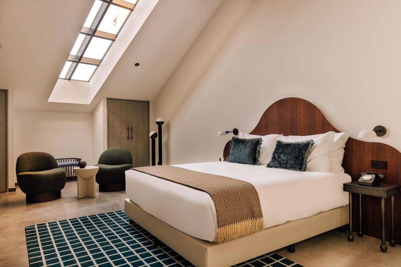 The Rebello Hotel & Spa - Small Luxury Hotels Of The World Vila Nova de Gaia Ngoại thất bức ảnh A room at the hotel