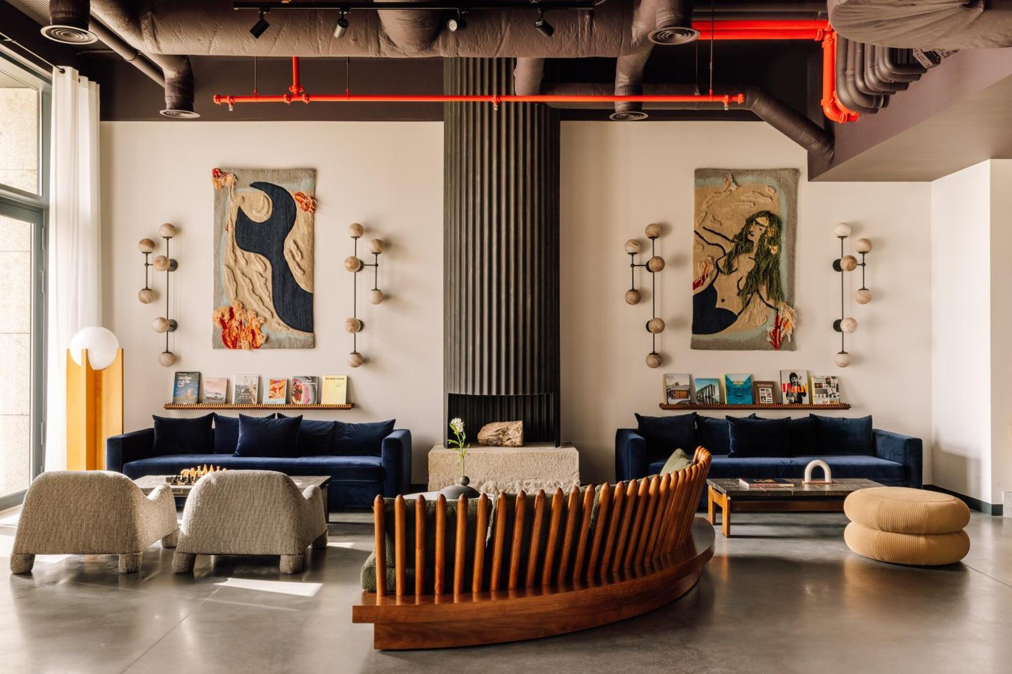 The Rebello Hotel & Spa - Small Luxury Hotels Of The World Vila Nova de Gaia Ngoại thất bức ảnh The lobby at the Standard East Village