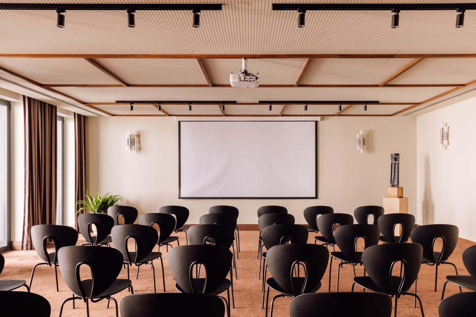 The Rebello Hotel & Spa - Small Luxury Hotels Of The World Vila Nova de Gaia Ngoại thất bức ảnh A typical conference room